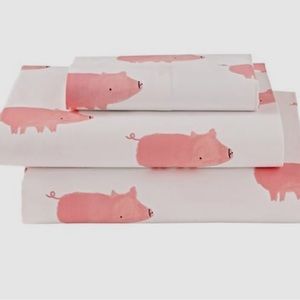 Land of Nod (Crate & Kids) Wild Excursion Pig Organic Crib and Toddler Sheet Set